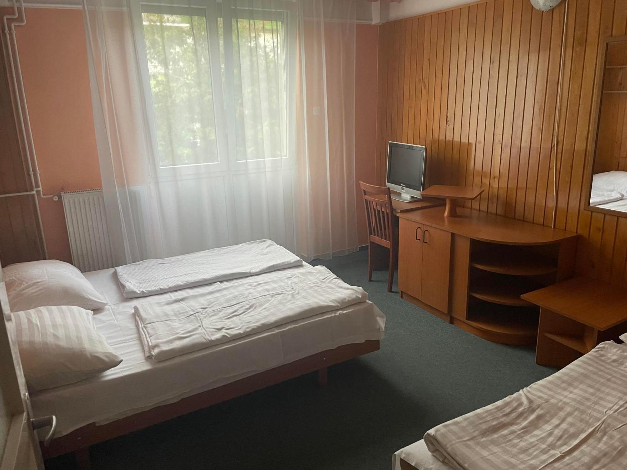 Tifani Szallo Hotel บาลาตอนแลลเล ภายนอก รูปภาพ